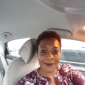 Meet your Posher, Patricia